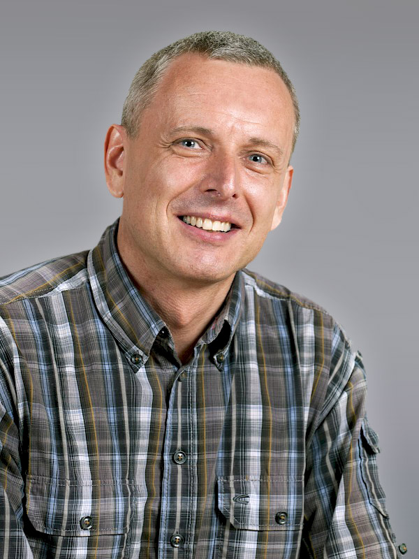  Bernd Woschick